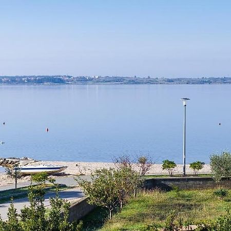 Apartment Nin - Vrsi At The Beach Exterior foto
