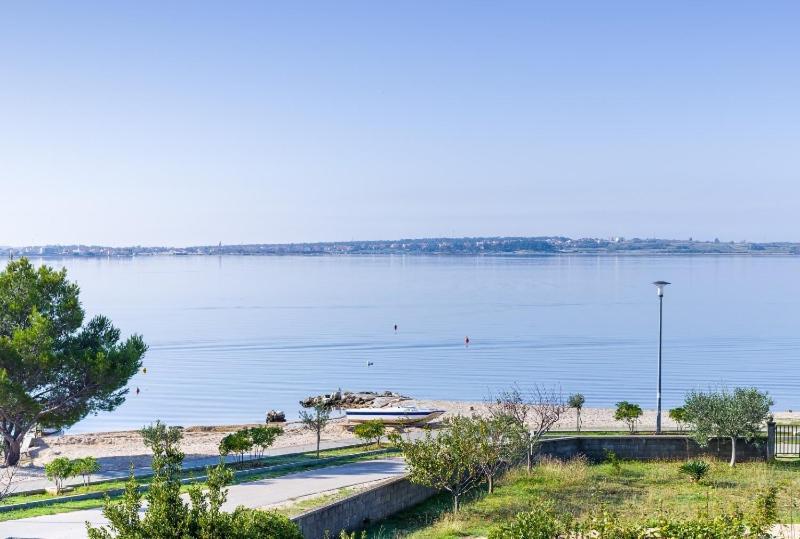 Apartment Nin - Vrsi At The Beach Exterior foto