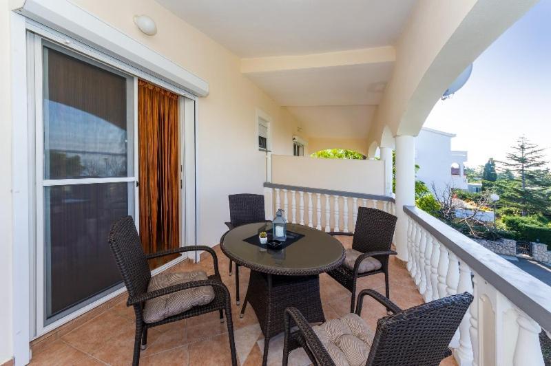 Apartment Nin - Vrsi At The Beach Exterior foto