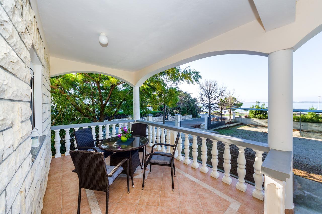 Apartment Nin - Vrsi At The Beach Exterior foto